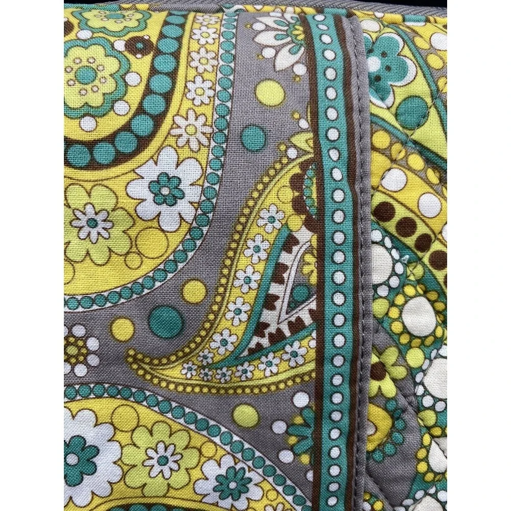 VERA BRADLEY 14